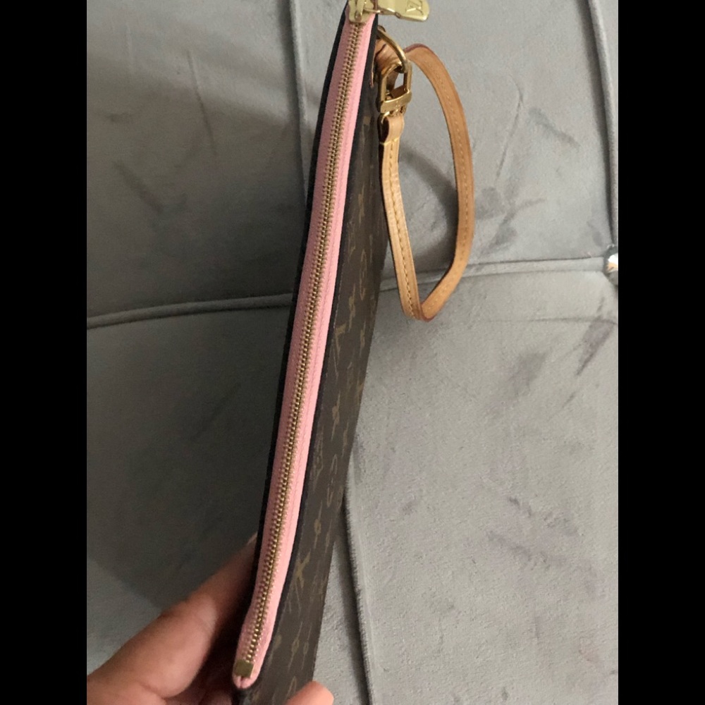 🎀RARE🎀Louis Vuitton pochette Rose Ballerine - Picture 6 of 8
